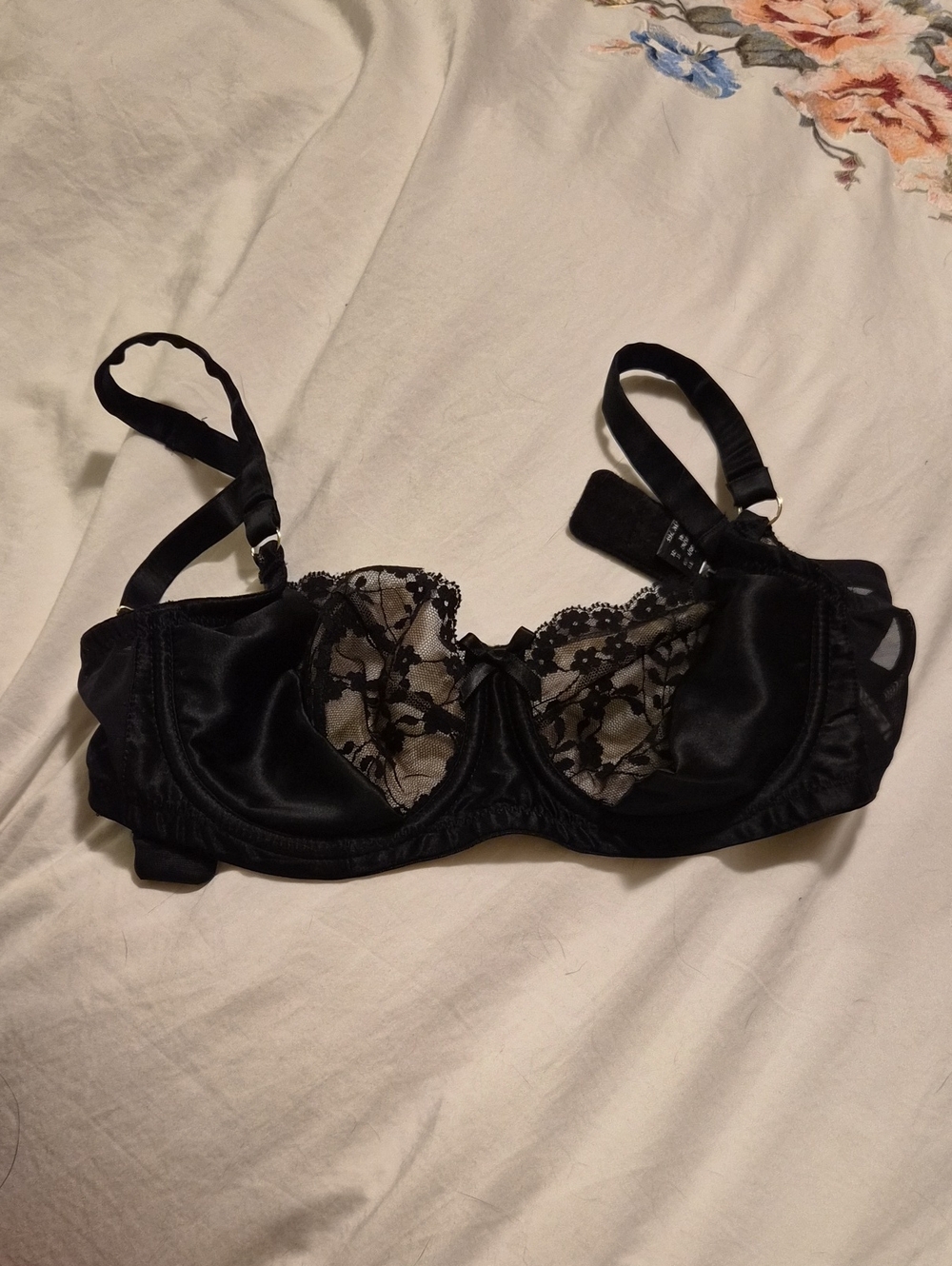 Katherine Hamilton Unpadded Black Lace Bra [26E]